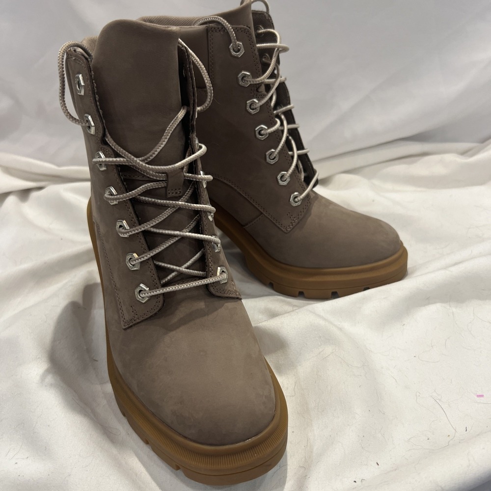 Timberland Women's Allington Heights 6 Inch Boot size 8 sexy beautiful new